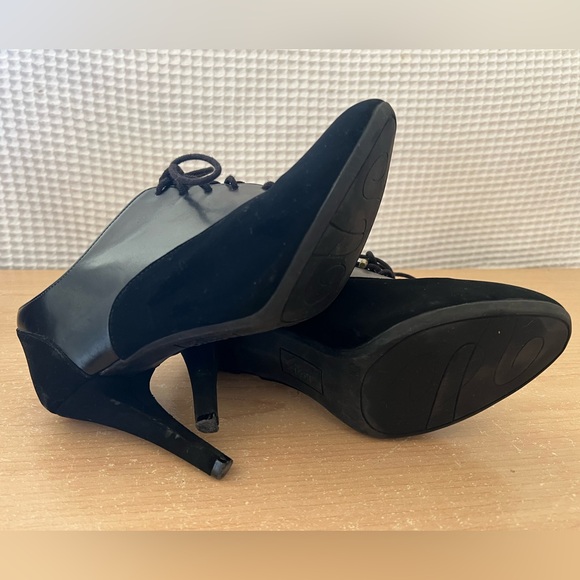 Black Bootie Heels - Picture 4 of 4